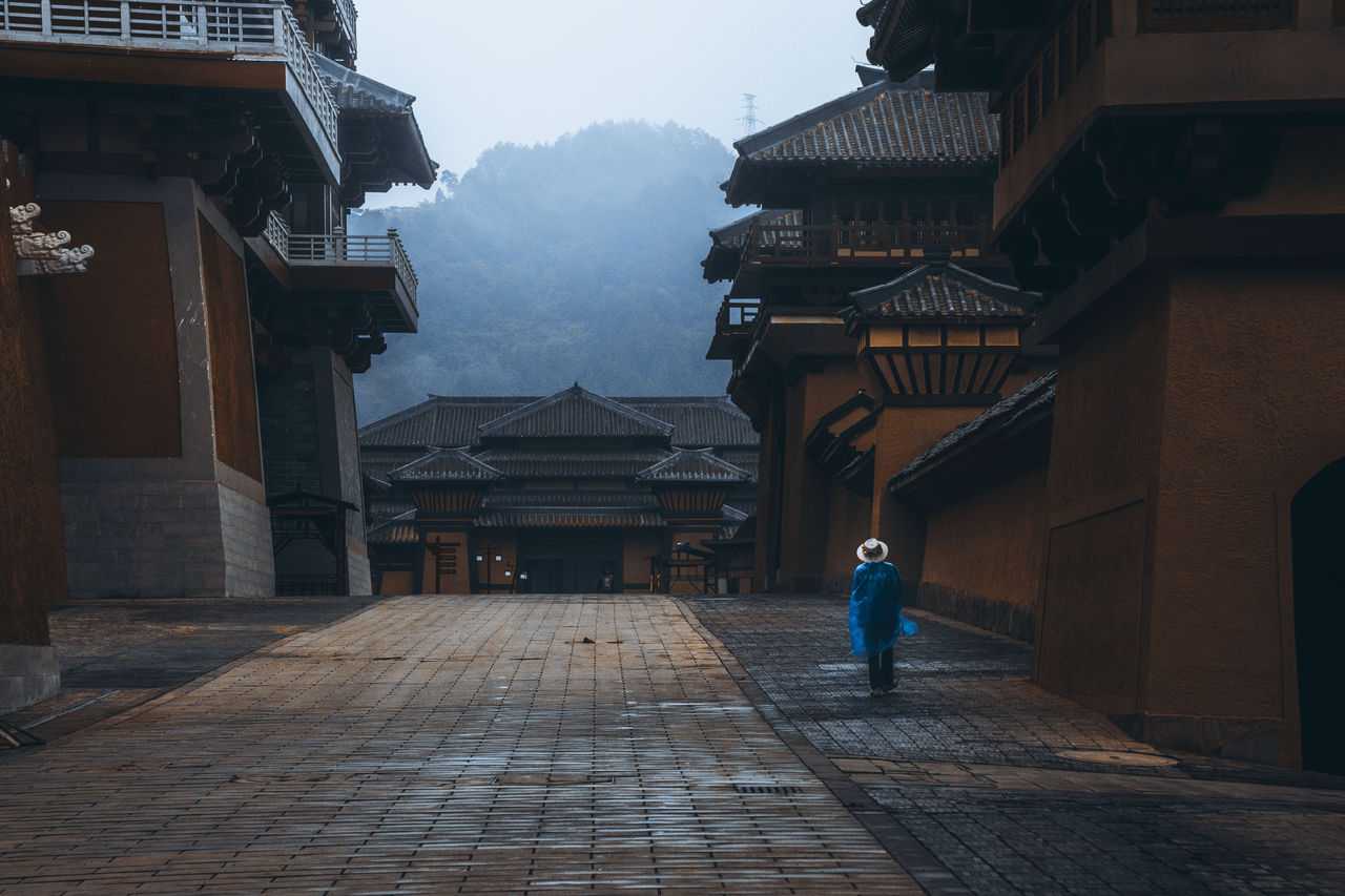 诉衷情·香灭帘垂春漏永 配图